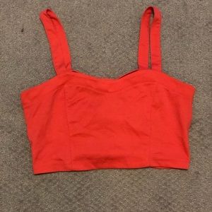 Crop top